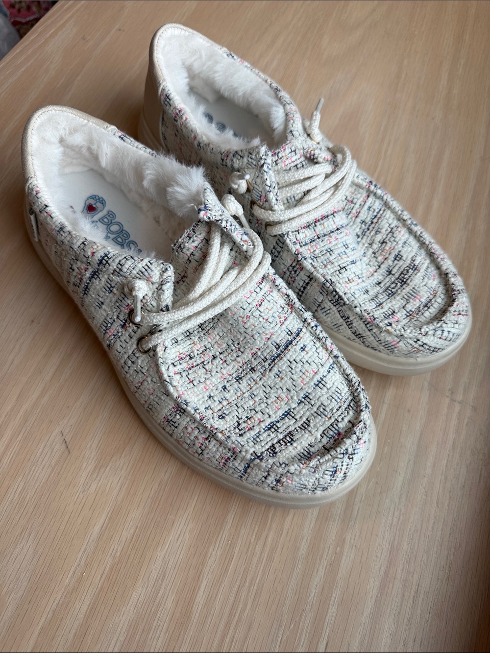 🔥 HOT DEAL BOBS Skechers Cream Tweed Lace-Up Sneakers with Multicolor.. So Cute!
